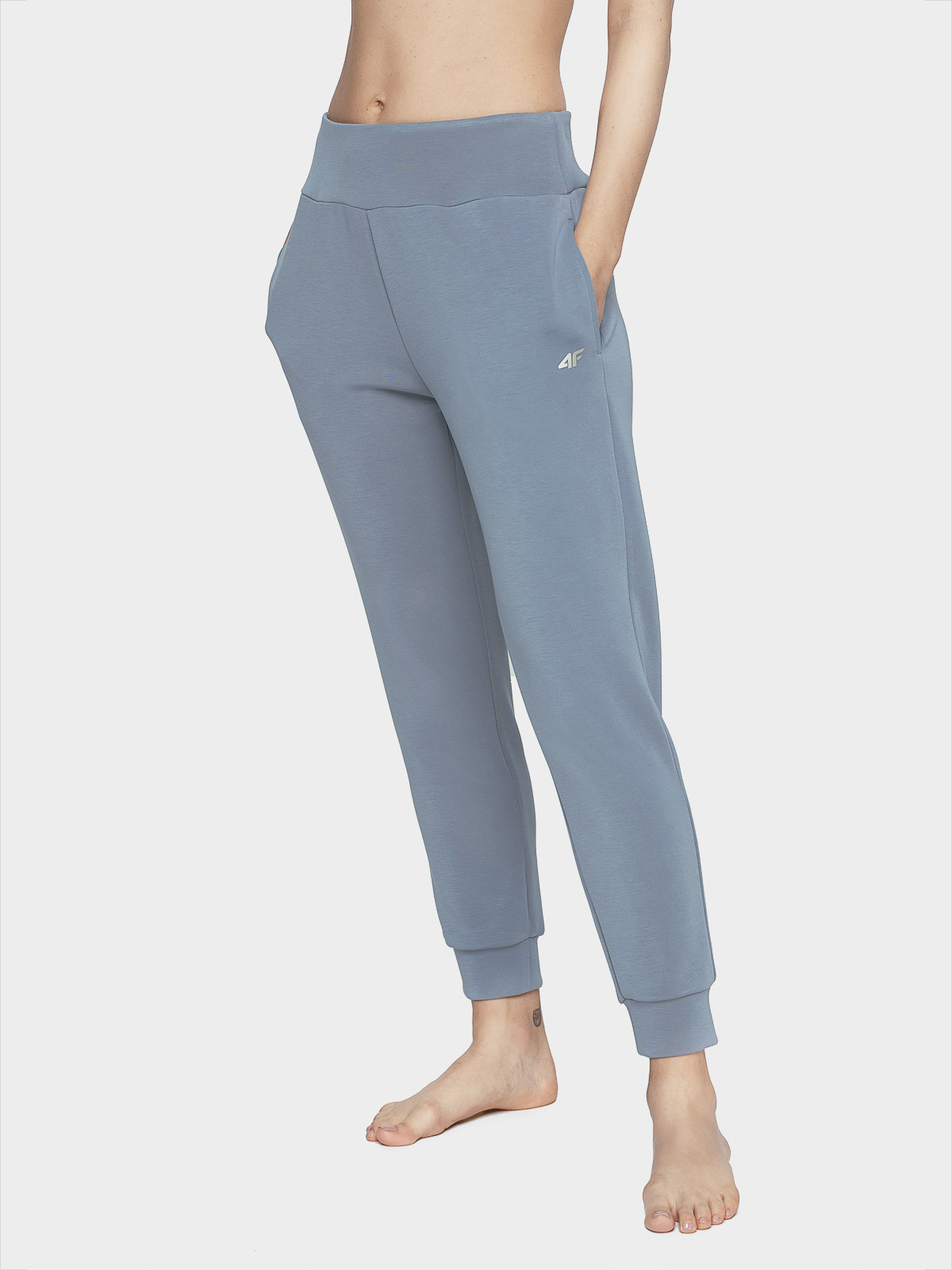Levně 4F H4L21-SPDD011 DENIM Dámské tepláky