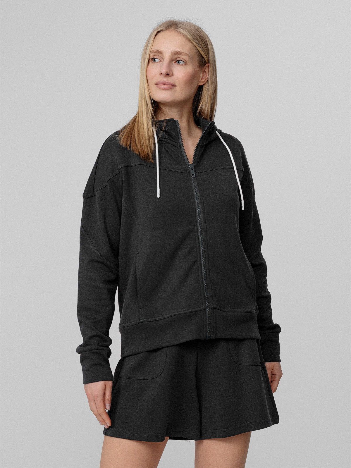 Levně 4F H4L22-BLD012 ANTHRACITE Dámská mikina