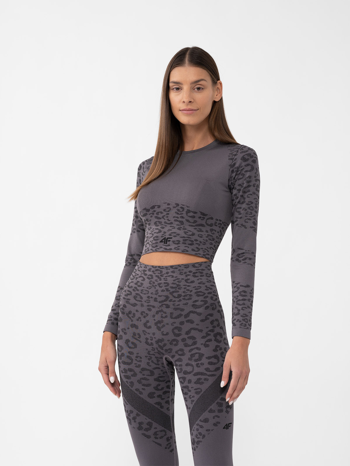 Levně 4F 4FAW23TFLOF152 MIDDLE GREY ALLOVER Dámské sportovní tričko