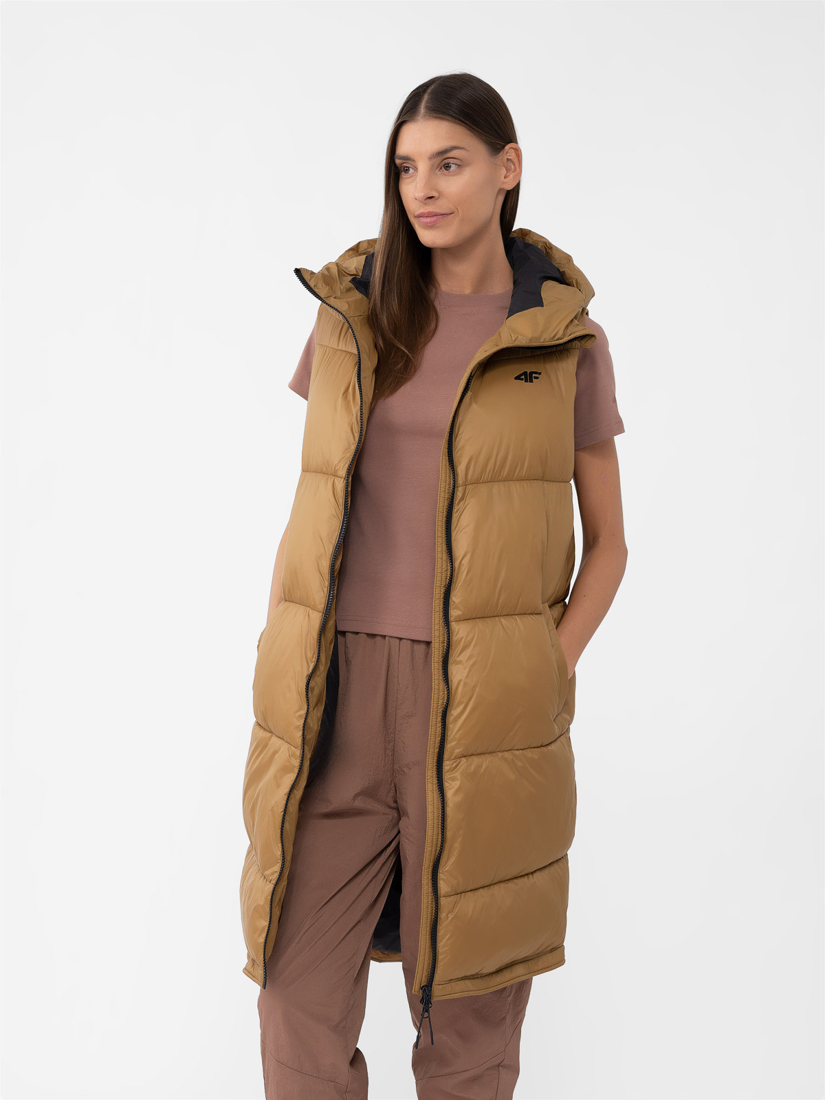 Levně 4F 4FAW23TVESF074 LIGHT BROWN Dámská vesta